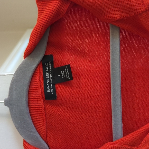 Vermilion Sweater - Picture 2 of 3